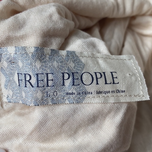 ✨sold✨FREE PEOPLE Gypsy Lace Dress - Picture 12 of 13